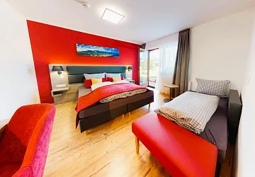 zi_21_sz_mit_3._bett.jpg